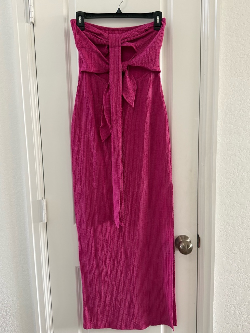 Shein Pink Midi Dress With Textured Fabric & Bow Tie Back Size M - Picture 3 of 7
